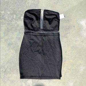 BRAND NEW Toni body con dress